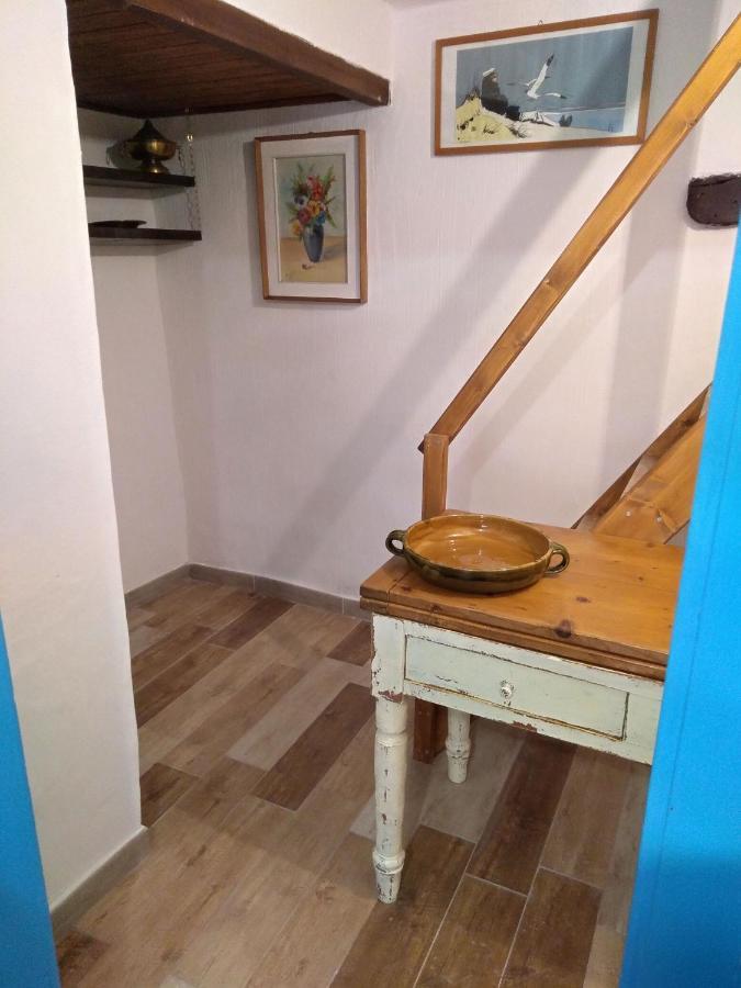 Piccola Casa Di Sardegna Lägenhet Villanova Monteleone Exteriör bild
